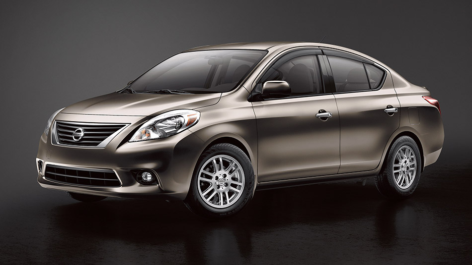 Nissan versa sedan miles per gallon #1