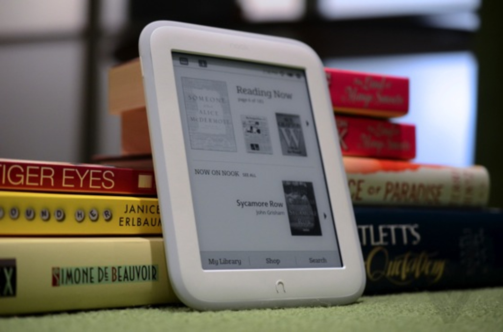 What are the differences between the Kindle and Nook readers?